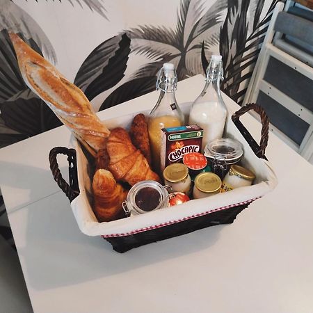 Narbonne Studio Lamarobile Avec Jardin Et Terrasse Proche Des Grands Buffets, Du Centre Ville Et De La Gare Luaran gambar